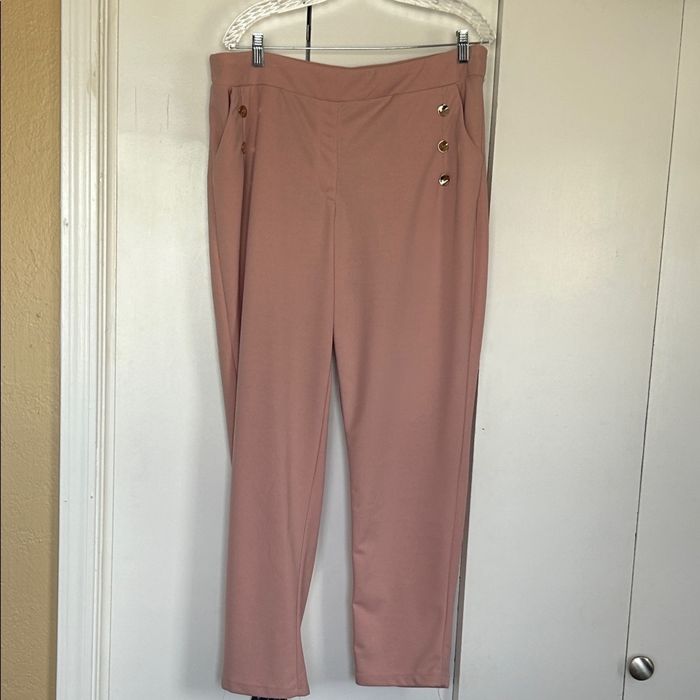 NWOT Women's Blush Pants. 1X
